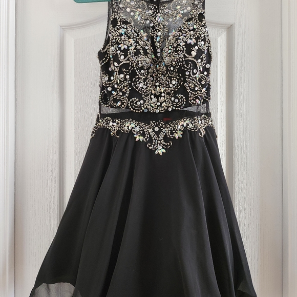 Grad dress - Picture 10 of 14